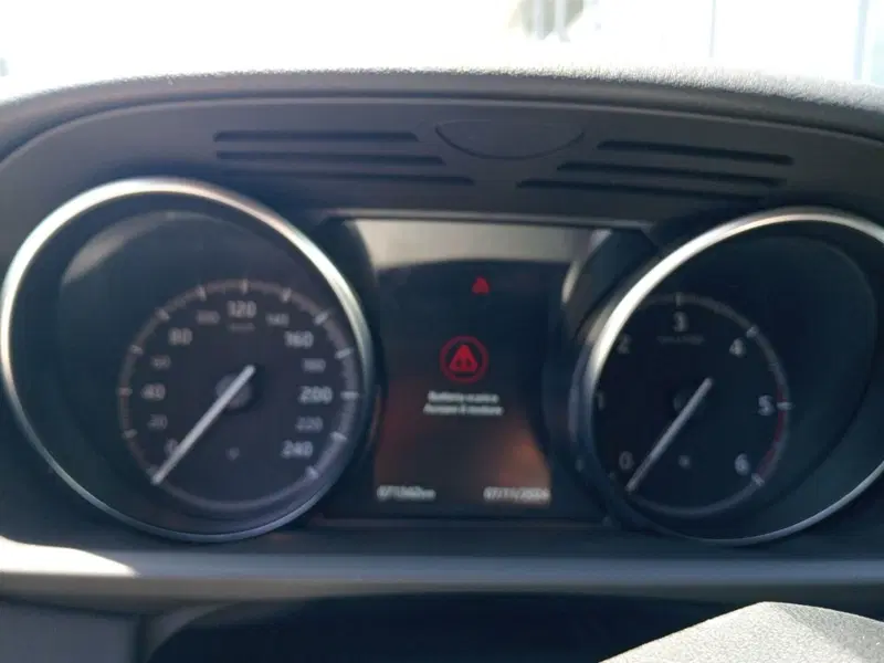 Land Rover Discovery usata a Arezzo (10)