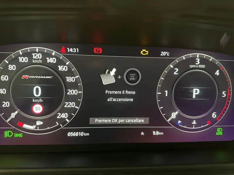 Land Rover Range Rover Velar usata a Arezzo (10)