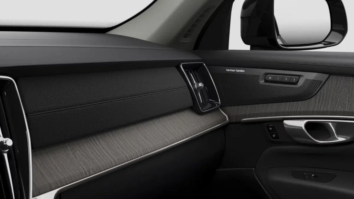 Volvo XC90 nuova a Milano (12)