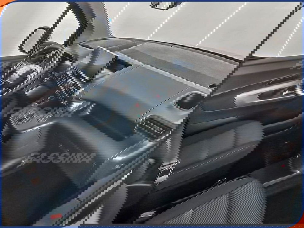 Fiat Doblò Furgone nuova a Milano (13)