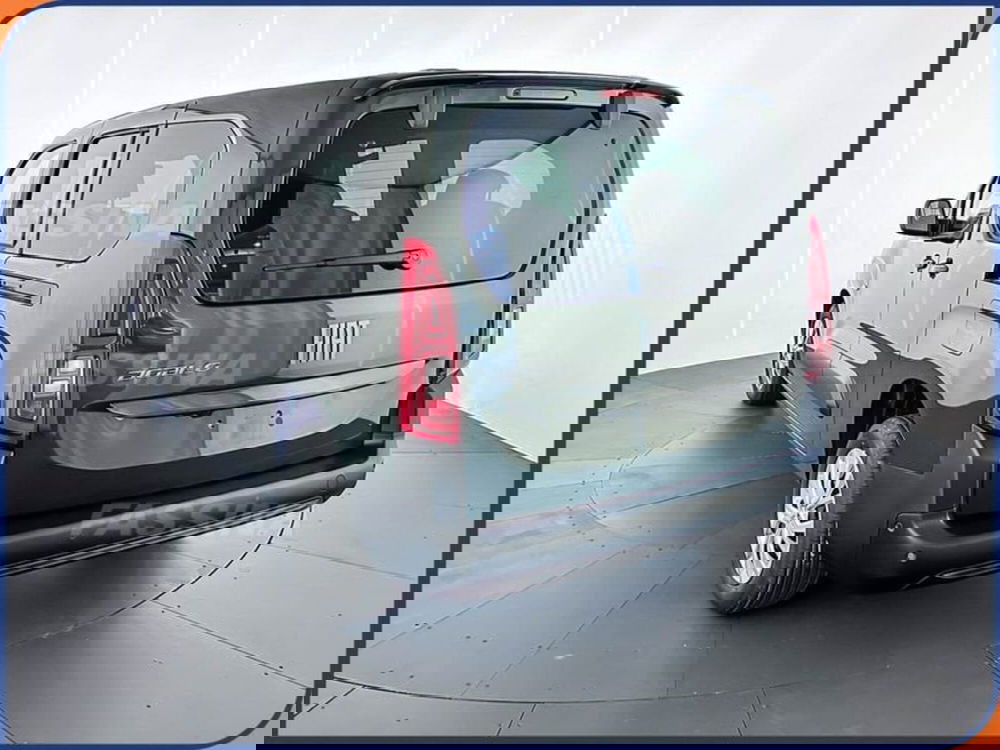 Fiat Doblò Furgone nuova a Milano (4)