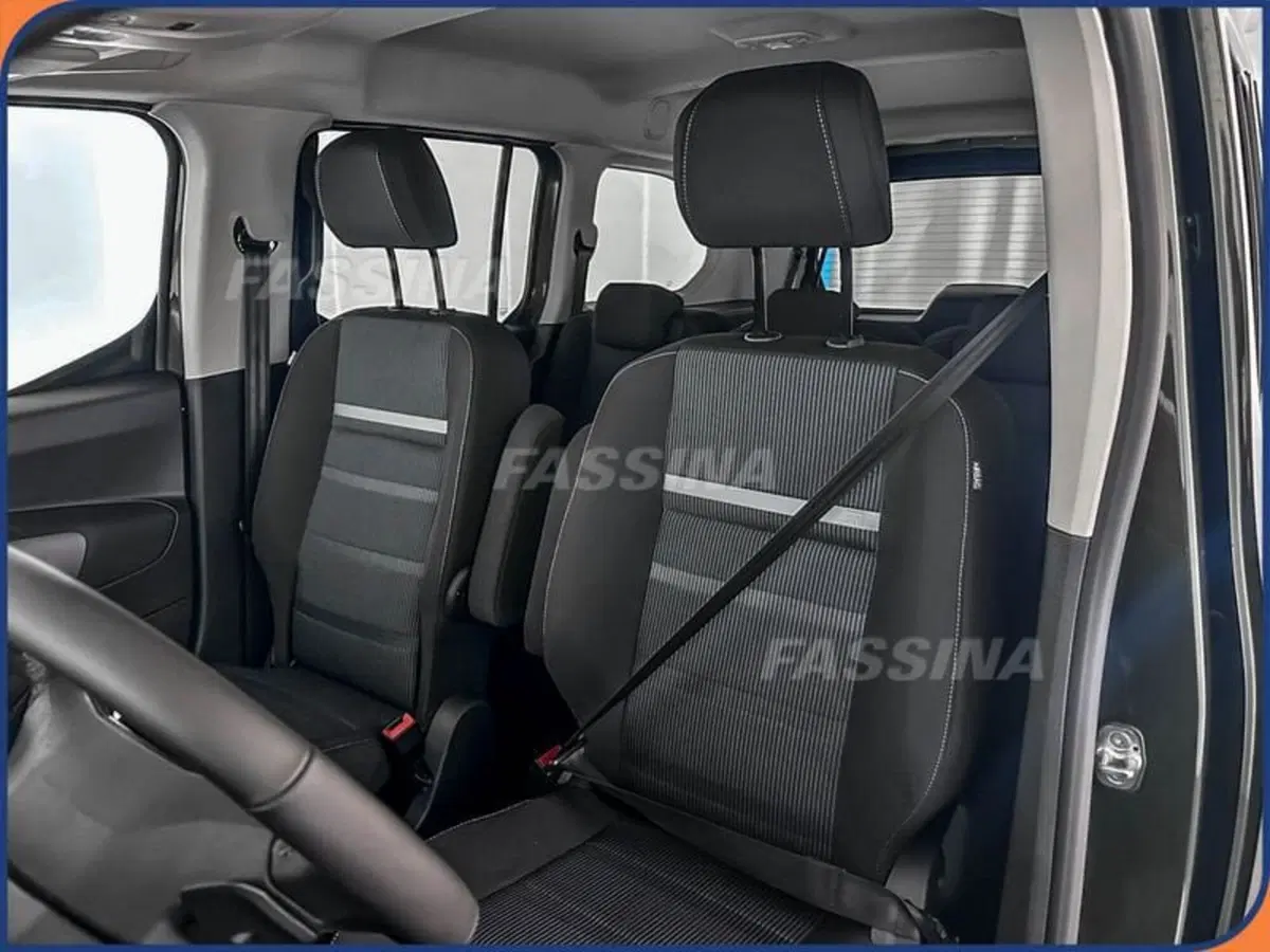 Fiat Doblò Furgone nuova a Milano (8)