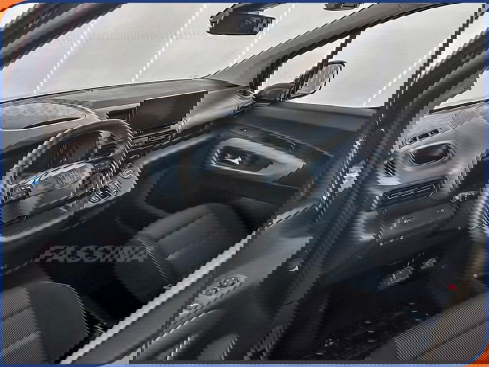 Fiat Doblò Furgone nuova a Milano (9)