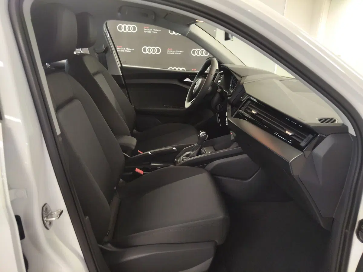 Audi A1 Sportback nuova a Modena (14)