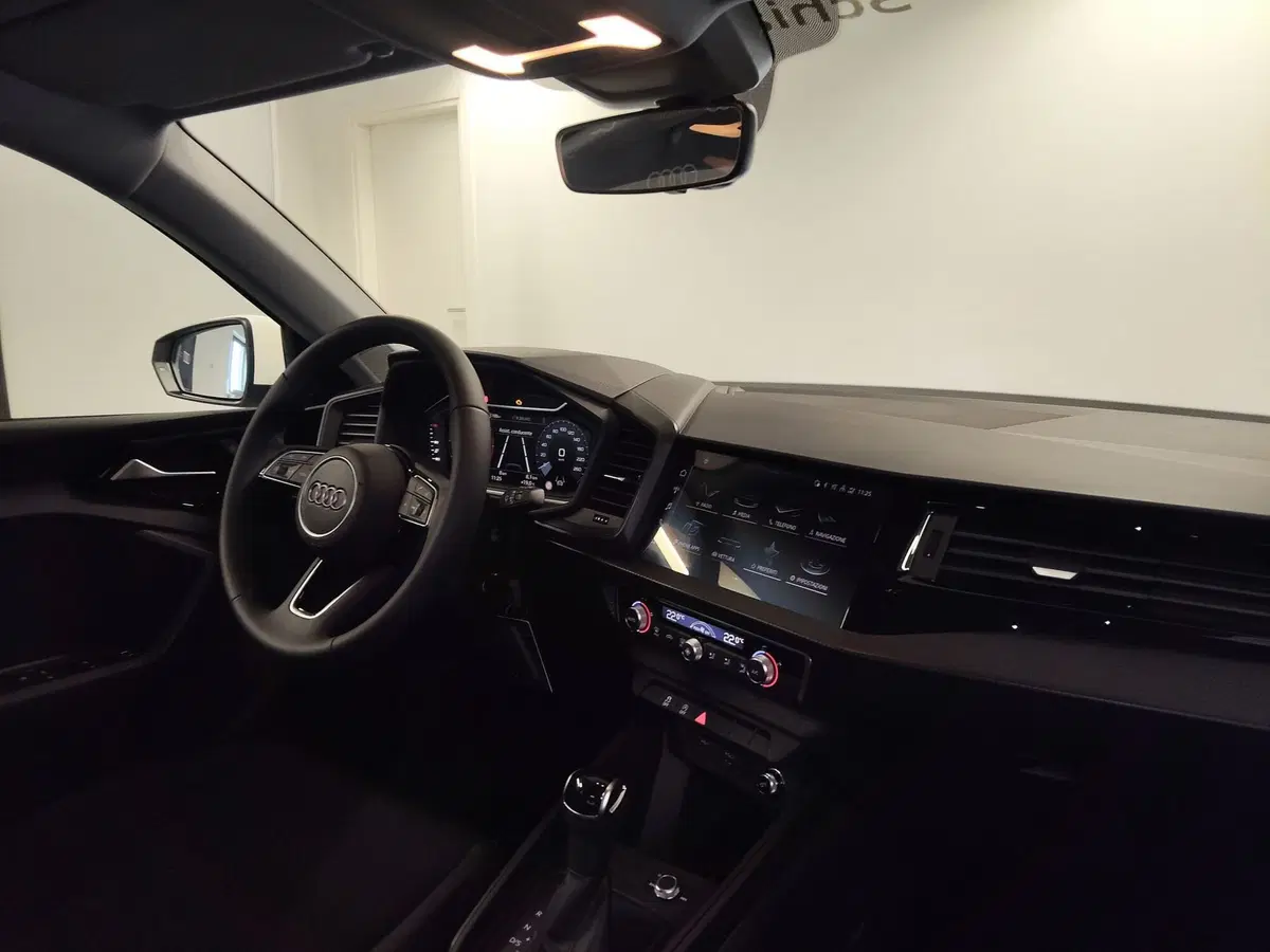 Audi A1 Sportback nuova a Modena (8)