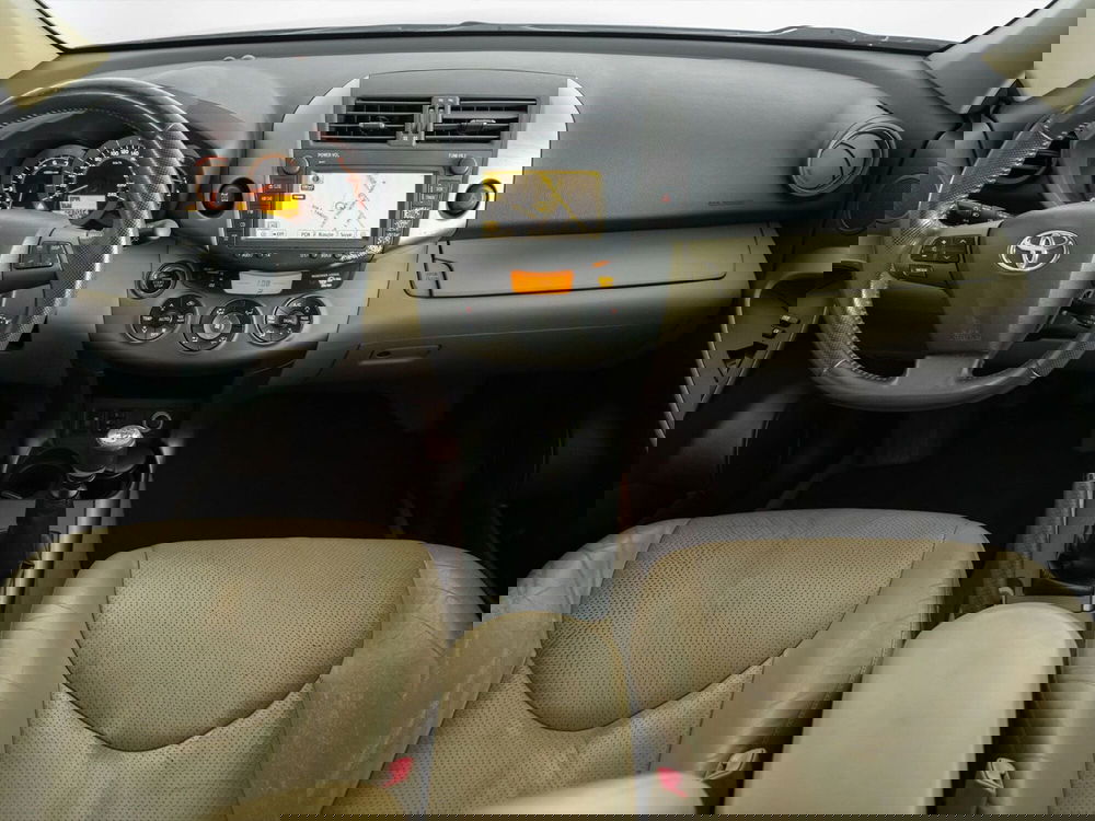 Toyota Rav4 usata a Foggia (8)