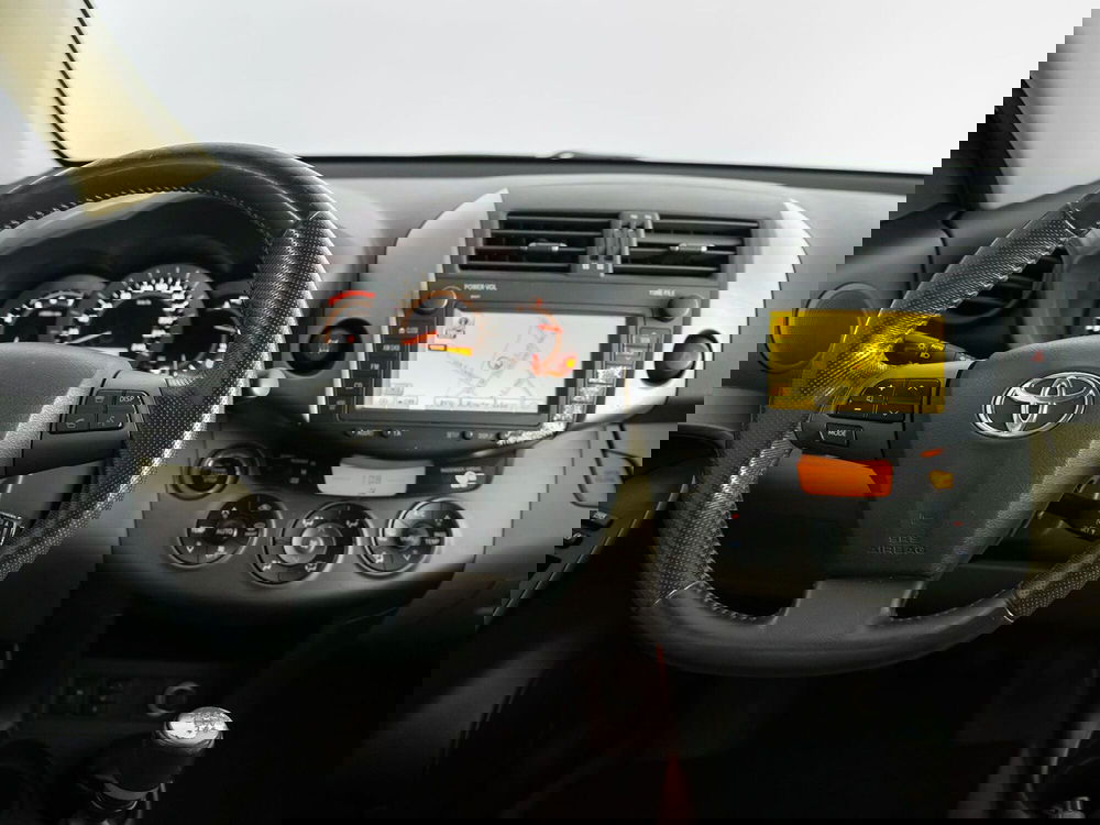 Toyota Rav4 usata a Foggia (9)