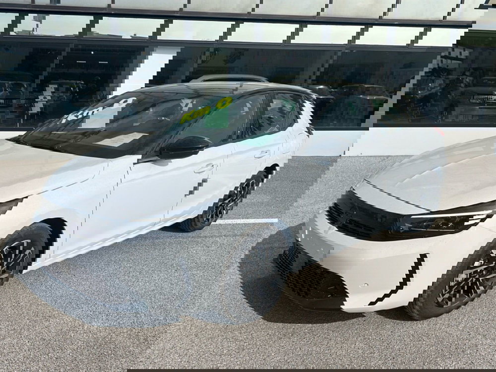 Opel Corsa nuova a Bergamo