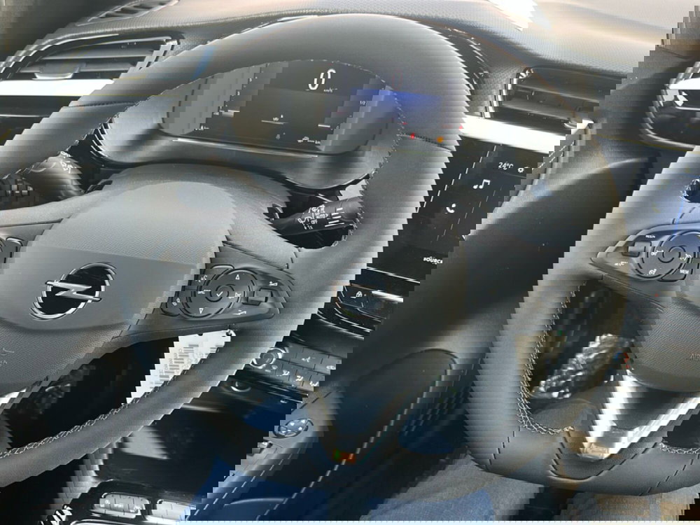 Opel Corsa nuova a Bergamo (12)