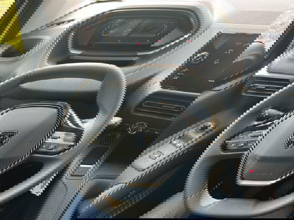 Peugeot Partner Furgone nuova a Bergamo (15)