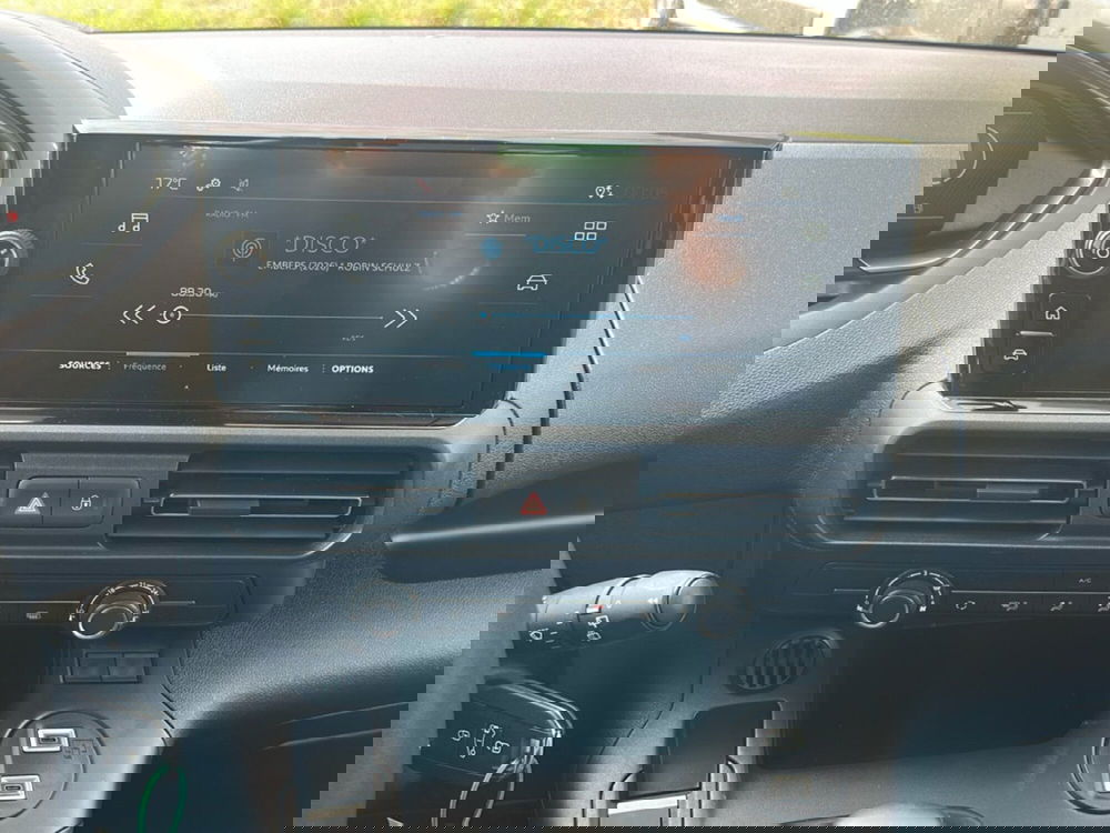 Peugeot Partner Furgone nuova a Bergamo (16)