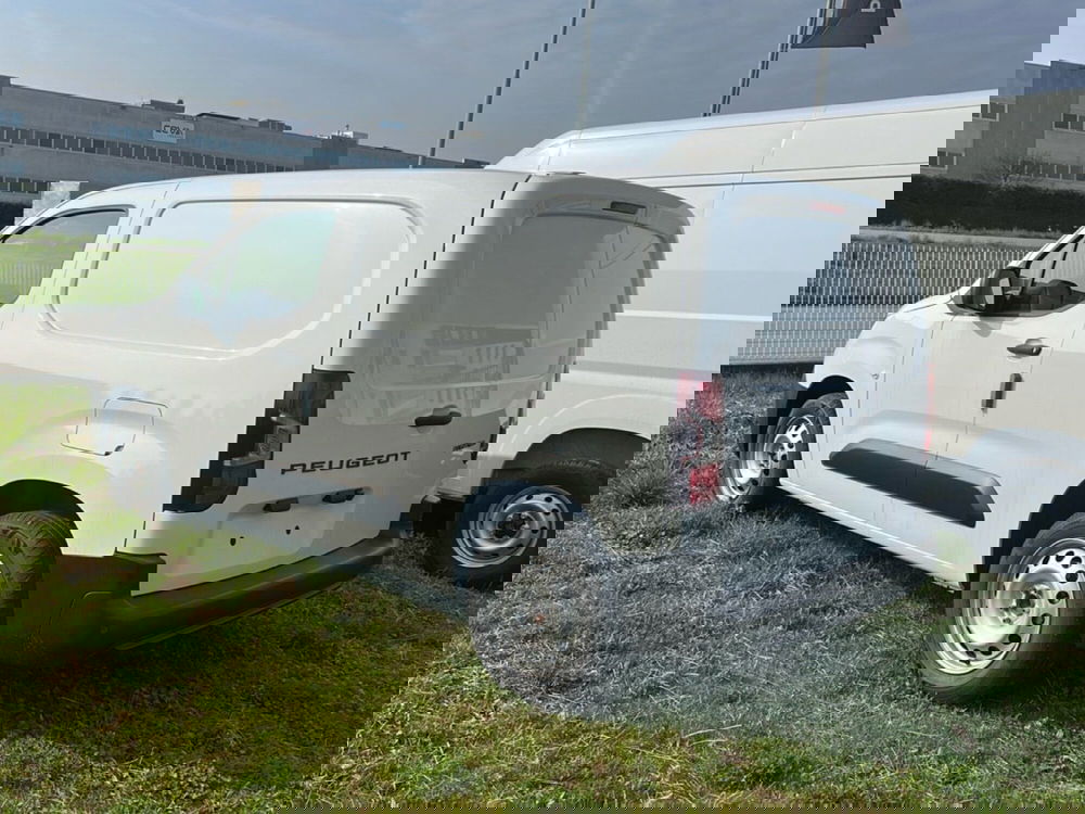 Peugeot Partner Furgone nuova a Bergamo (3)
