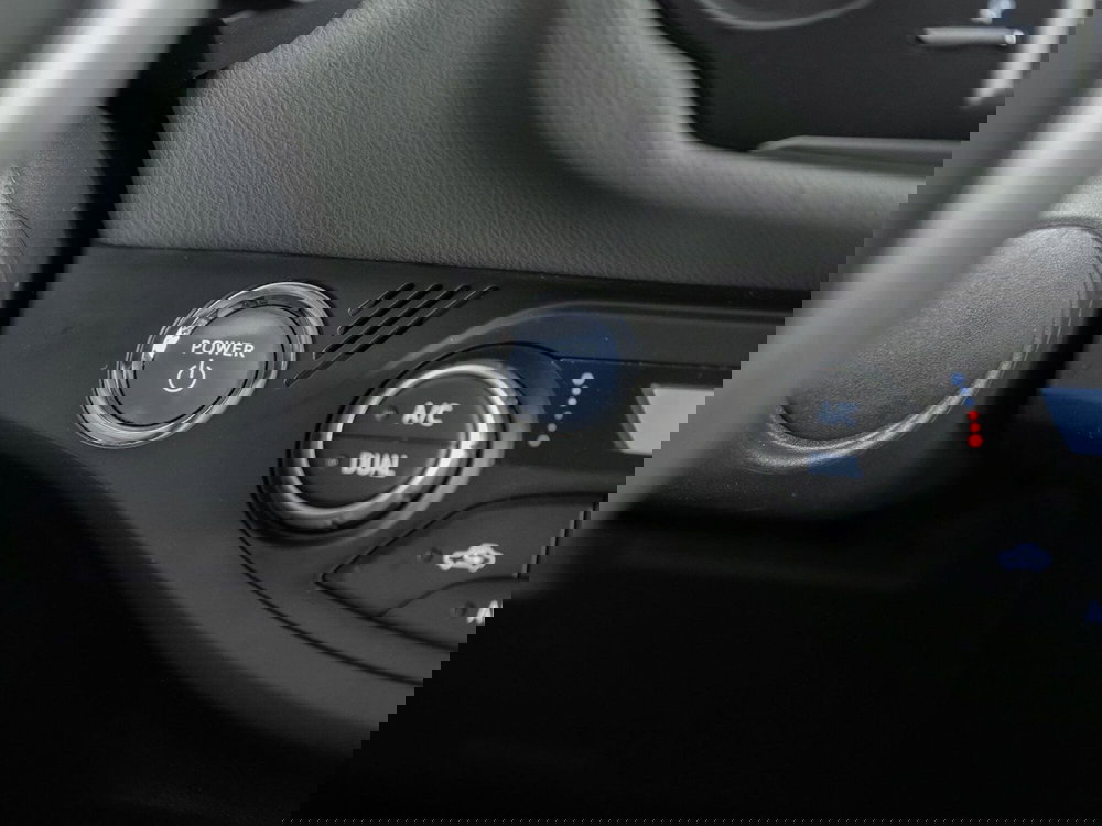 Toyota Yaris usata a Foggia (18)