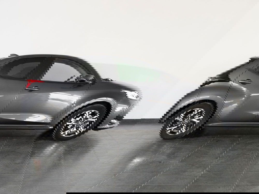 Toyota Yaris usata a Foggia (14)