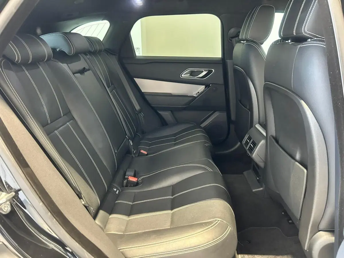 Land Rover Range Rover Velar usata a Napoli (5)