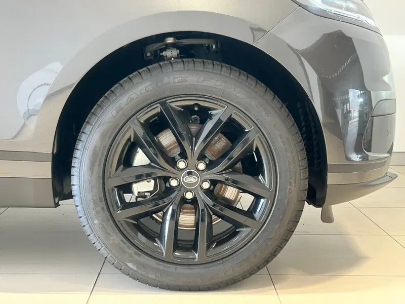 Land Rover Range Rover Velar usata a Napoli (9)