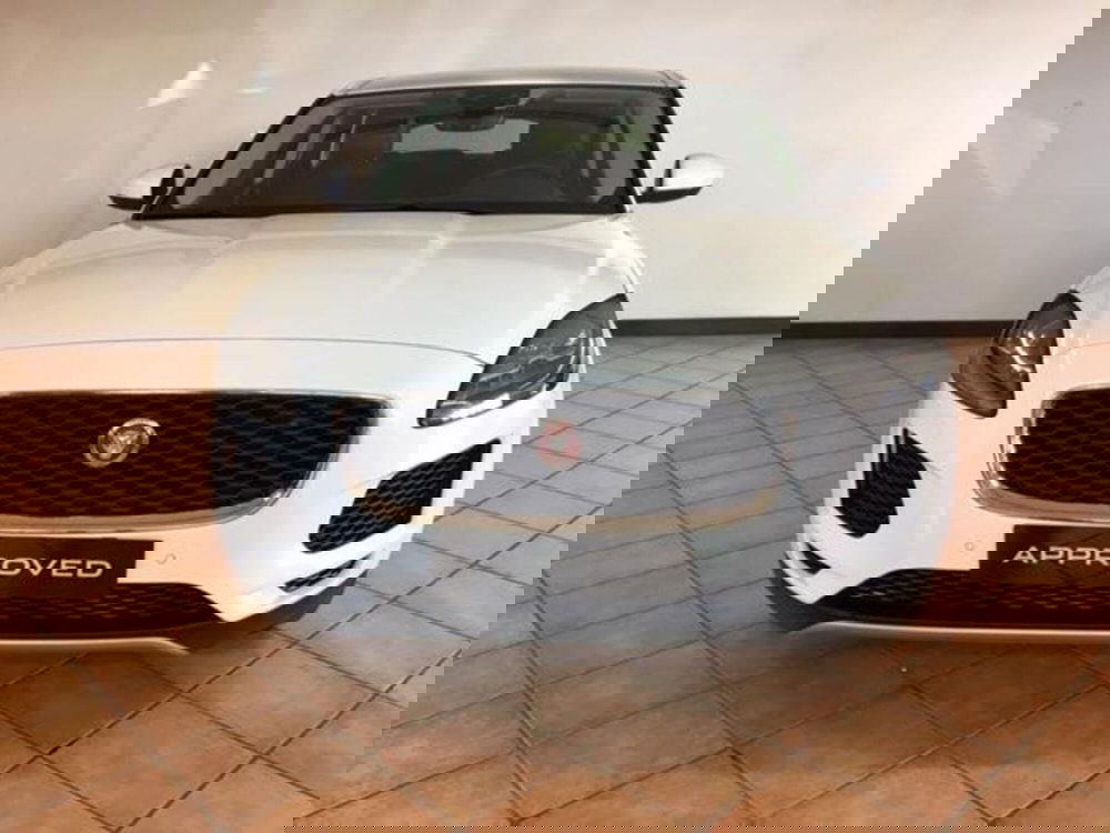 Jaguar E-Pace usata a Cosenza (8)