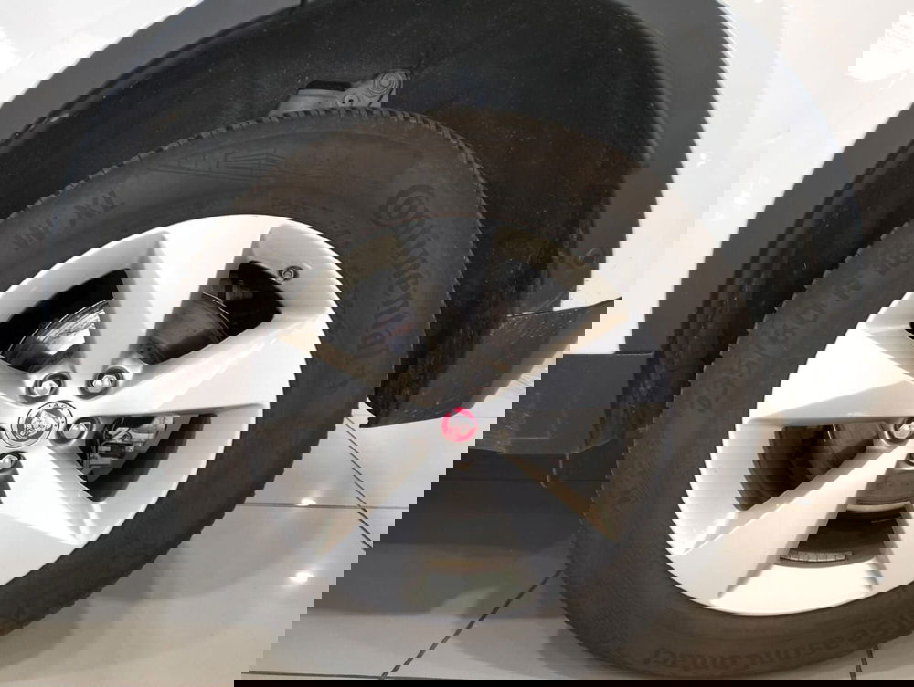 Jaguar E-Pace usata a Cosenza (9)