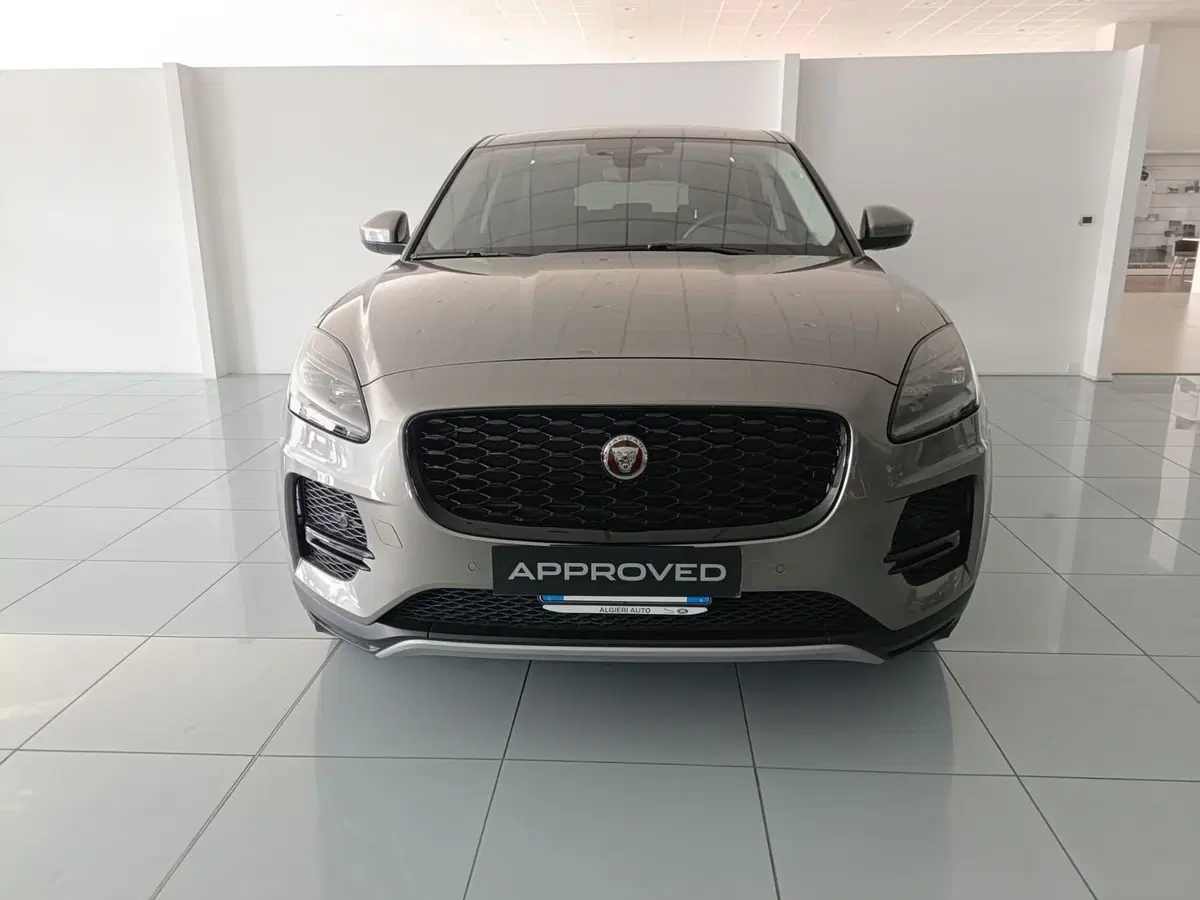 Jaguar E-Pace usata a Cosenza (8)