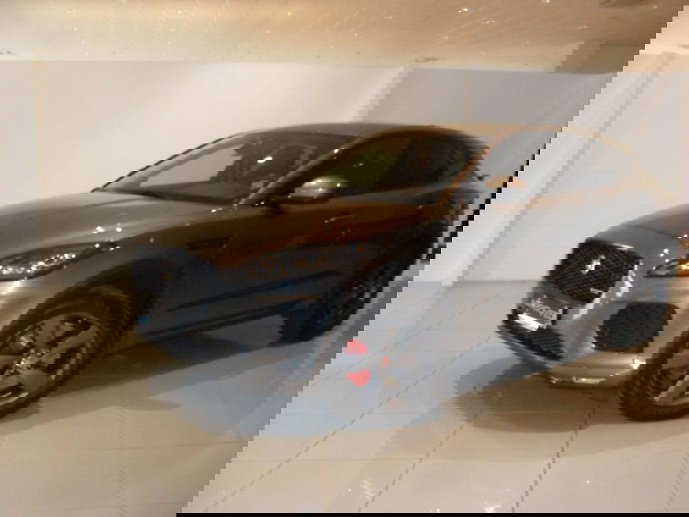 Jaguar E-Pace usata a Cosenza