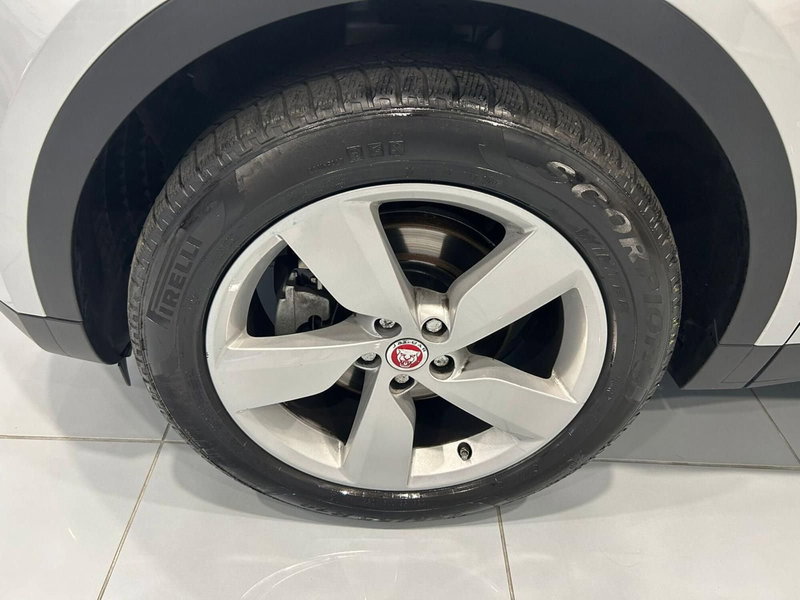 Jaguar E-Pace usata a Cosenza (3)