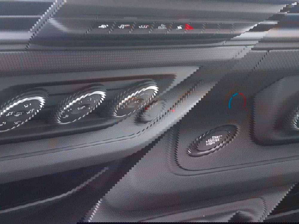 Renault Trafic nuova a Modena (10)