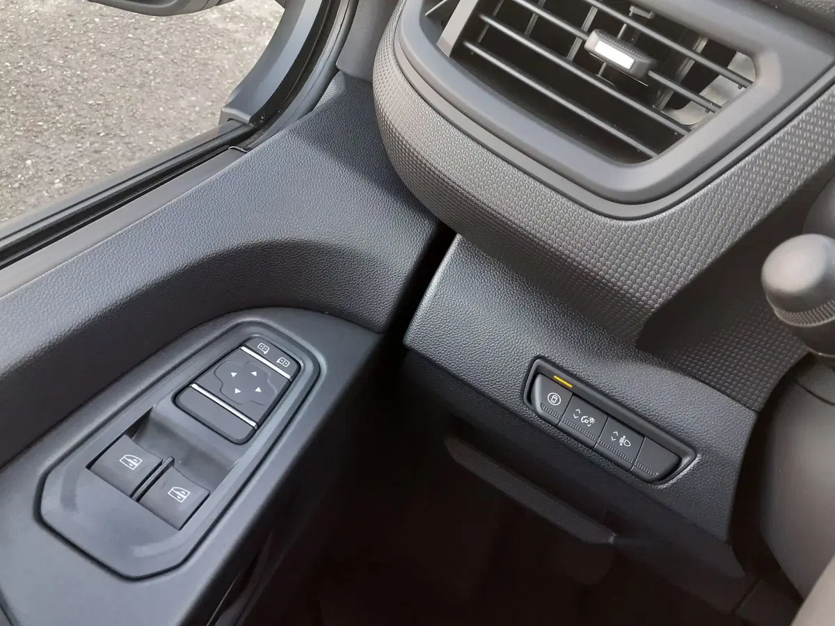 Renault Trafic nuova a Modena (11)