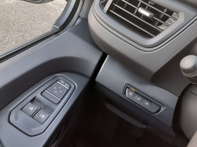 Renault Trafic nuova a Modena (11)