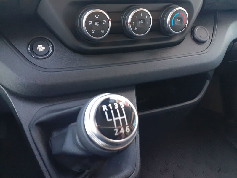 Renault Trafic nuova a Modena (9)