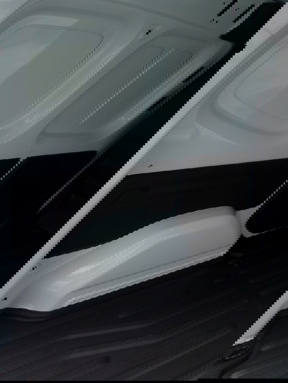 Nissan Townstar nuova a Modena (15)