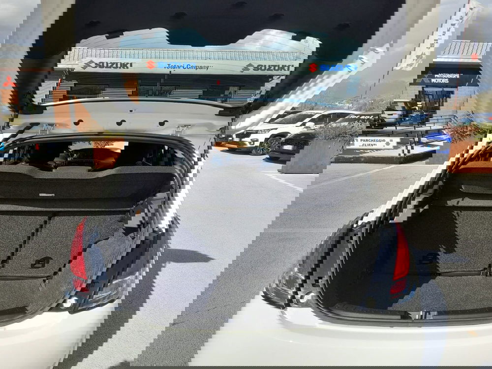 Lancia Ypsilon usata a L'Aquila (16)