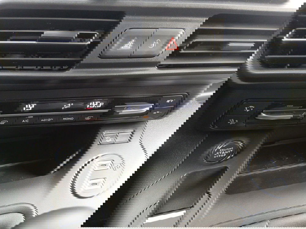 Fiat Doblò nuova a Latina (16)