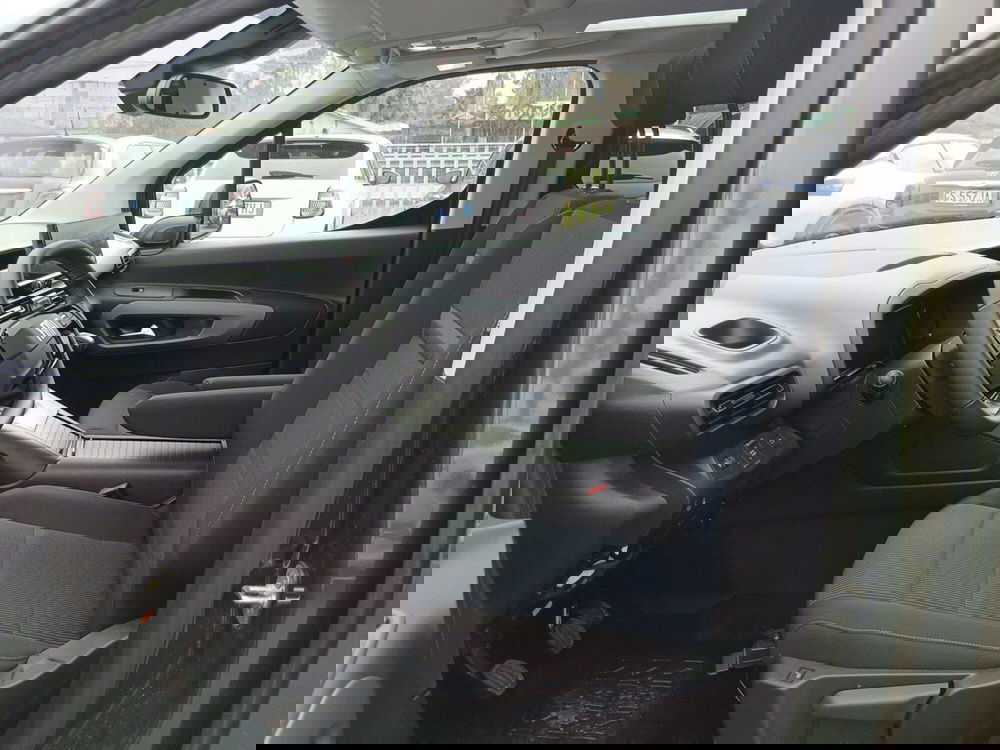 Fiat Doblò nuova a Latina (18)