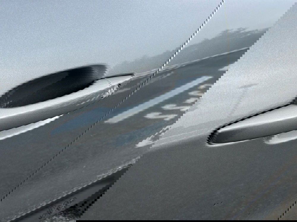 Jeep Avenger nuova a Roma (9)