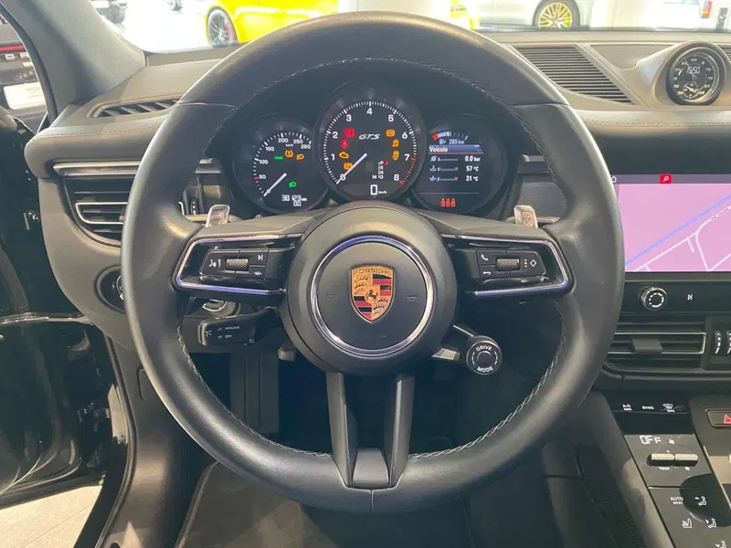 Porsche Macan usata a Firenze (17)
