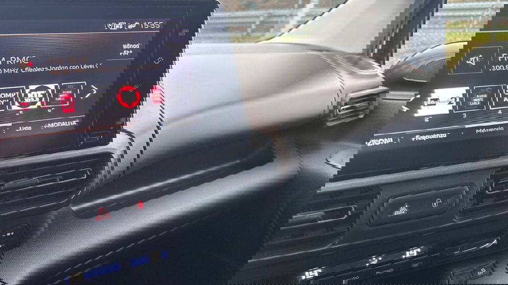 Peugeot Rifter usata a Padova (10)