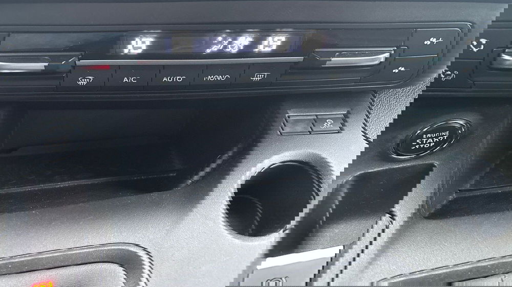 Peugeot Rifter usata a Padova (13)