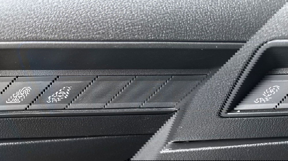 Peugeot Rifter usata a Padova (14)