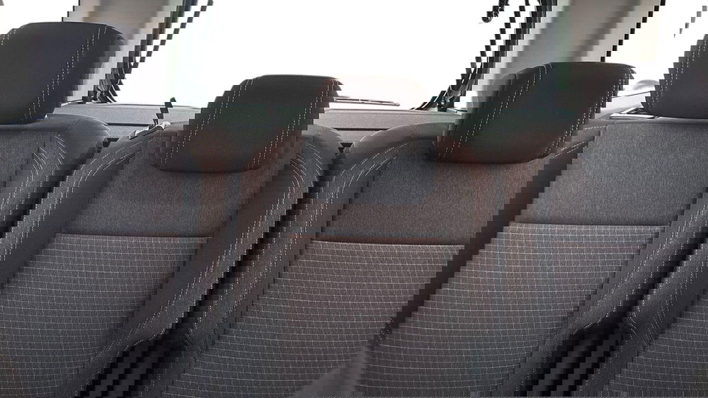 Peugeot Rifter usata a Padova (19)