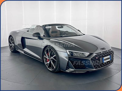 Audi R8 Cabrio Spyder 5.2 V10 performance rwd 570cv s tronic del 2021 usata a Milano