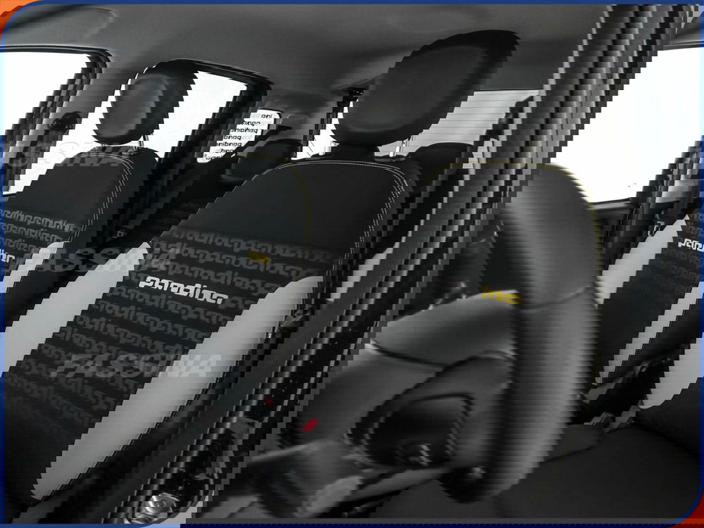 Fiat Panda Cross nuova a Milano (7)