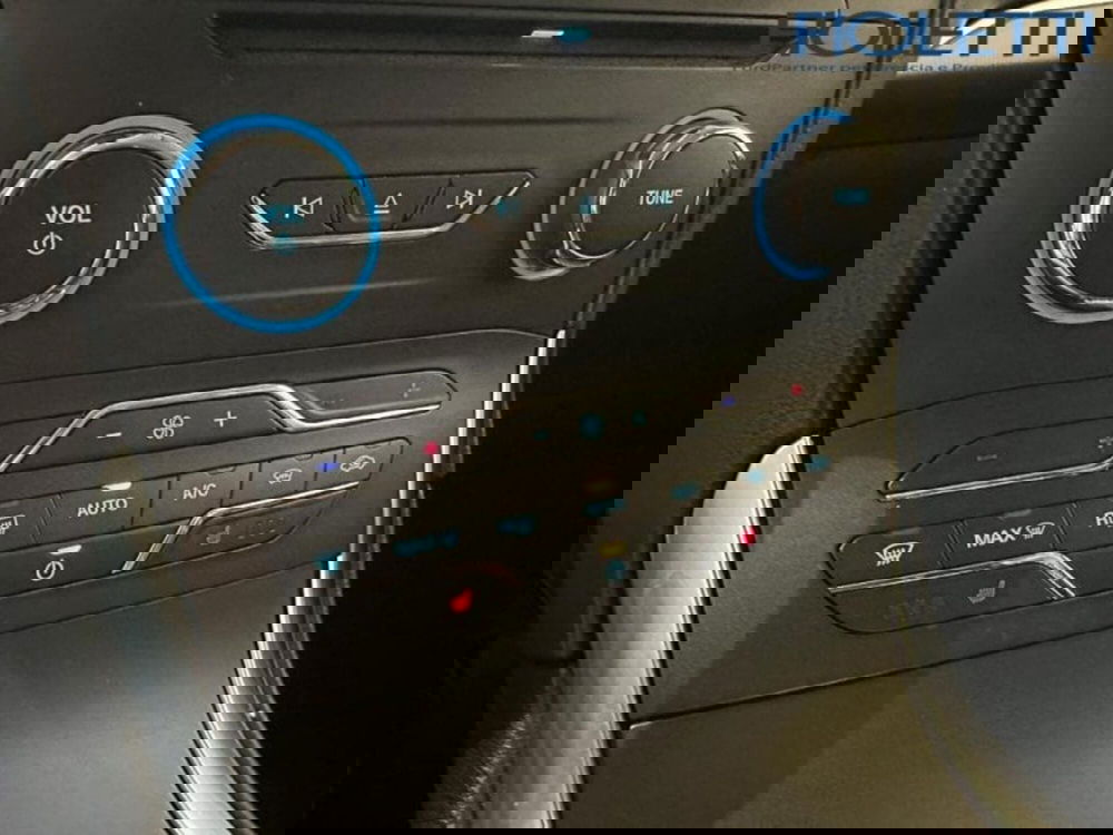 Ford Edge usata a Brescia (16)