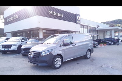 Mercedes-Benz Vito furgone 114 cdi long Pro 9G-tronic nuova a Montesilvano