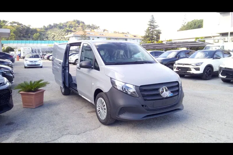 Mercedes-Benz Vito nuova a Pescara (6)