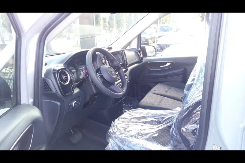 Mercedes-Benz Vito nuova a Pescara (7)