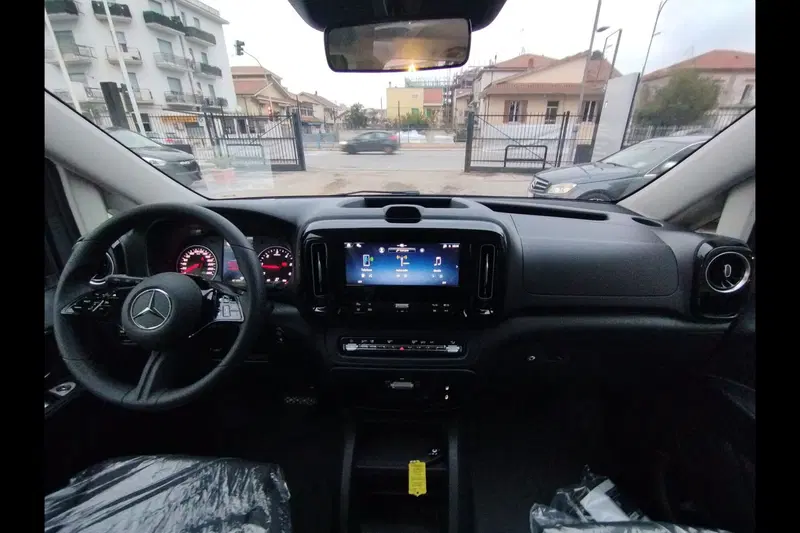 Mercedes-Benz Vito nuova a Pescara (6)