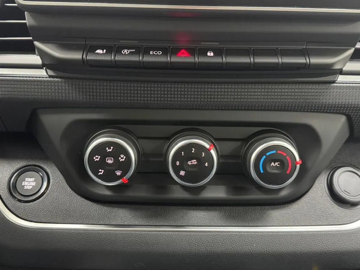 Nissan Primastar nuova a Como (18)