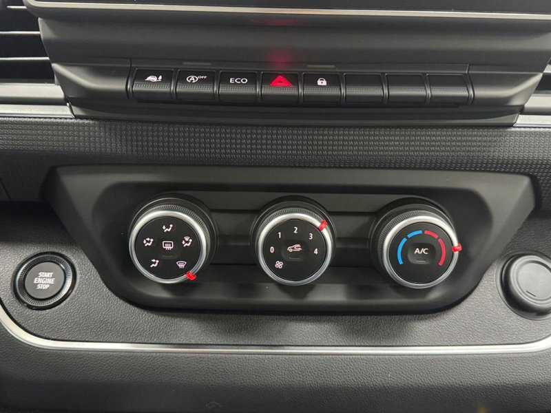 Nissan Primastar nuova a Como (18)