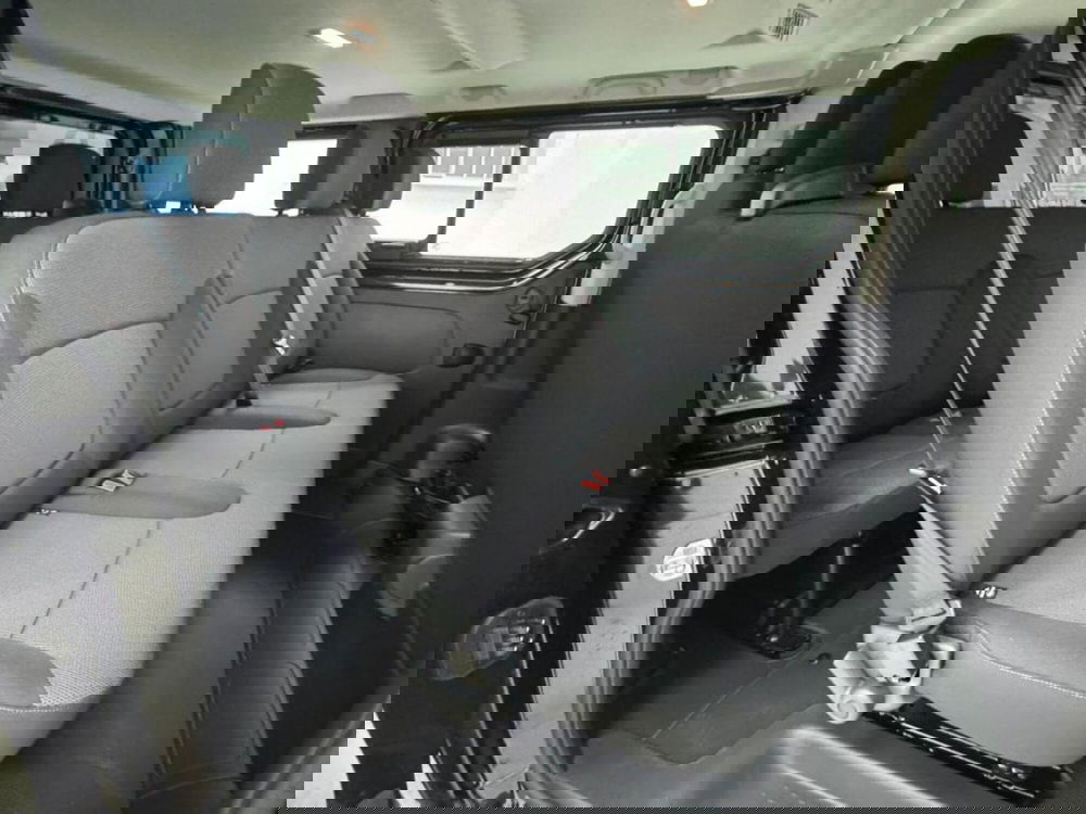 Nissan Primastar nuova a Como (4)