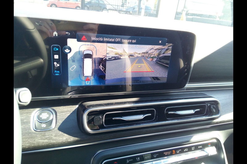 Mercedes-Benz Classe V nuova a Pescara (14)